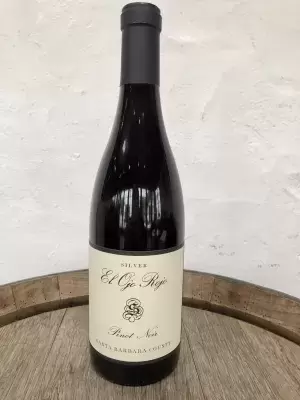 Bottle of El Ojo Rojo Pinot Noir